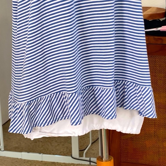 6 for$20♥️ Secret Treasure blue and white slightly halter top - Picture 7 of 8